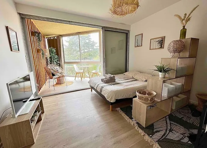 The Jungle Studio, Loggia & Parking Dans Residence
